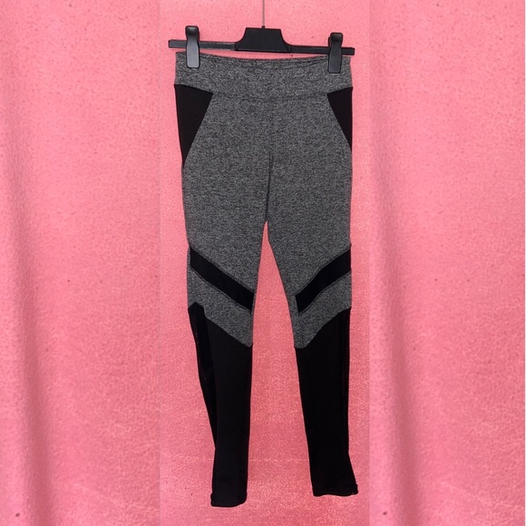 Salt and pepper with mesh leggings from Ardene - Picture 1 of 6